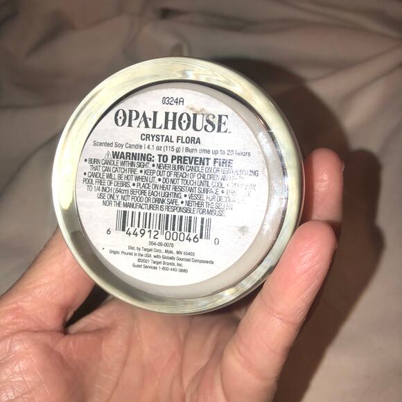 Target Opalhouse 2021 NEW Crystal Flora 4.1 Oz Soy Candle - Picture 3 of 4